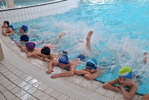 2. plavání třetích ročníků 20260218_101253.jpg