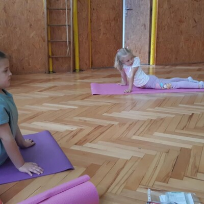 c09f3f8e-33ae-4e13-918f-9779280887a9 c09f3f8e-33ae-4e13-918f-9779280887a9.jpeg