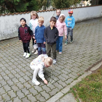554c5e52-ced8-4abb-9f18-d06f20e6f9b8.jpeg